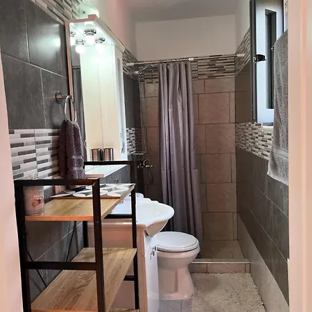 Дом отдыха Ellis House